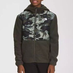 The North Face Taupe Green Never Stop Camo Forrest Fleece Hooded Jacket